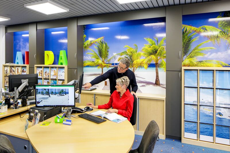 Claudia Heckmann-Maier und Volker Maier stimmen persönlich die Details für Ihre Gruppenreise ab